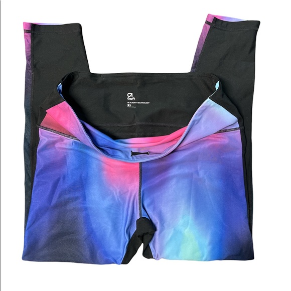 Gap blackout technology workout leggings - Picture 2 of 2